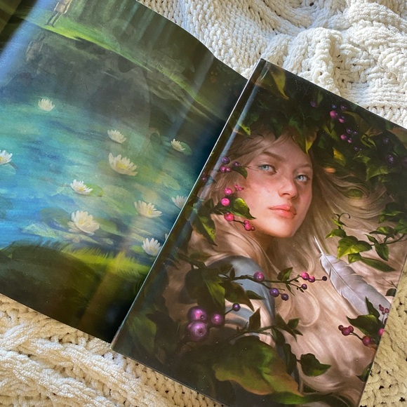 Owlcrate exclusive edition of “The Poison Season” by Mara Rutherford - Picture 3 of 5